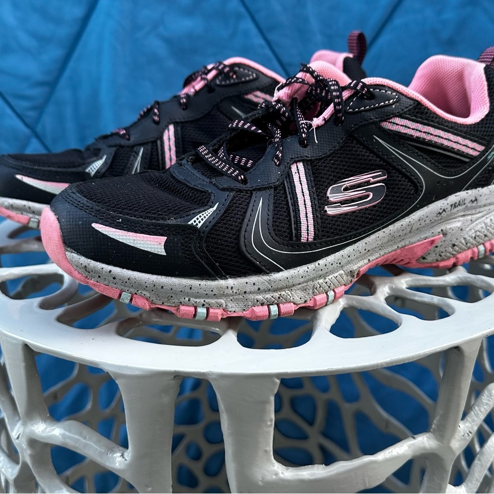 Skechers Womens Hillcrest Vast Adventure Lace Up Sneakers
